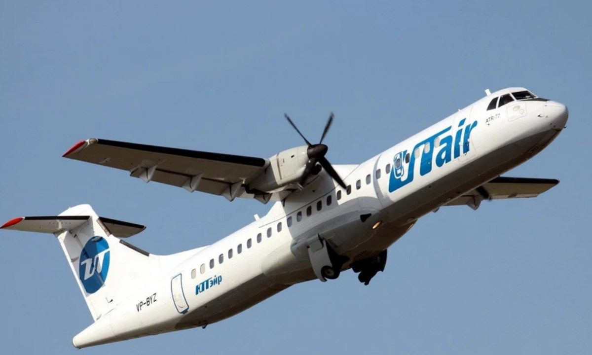 Máy bay Boeing 737 chở 173 hạ cánh khẩn cấp tại Moscow do sự cố kỹ thuật