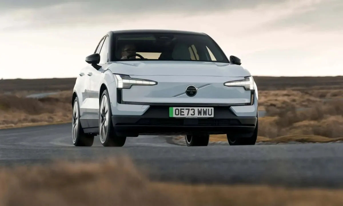 Volvo đạt mốc kỷ lục doanh số 2024 nhờ xe điện và hybrid