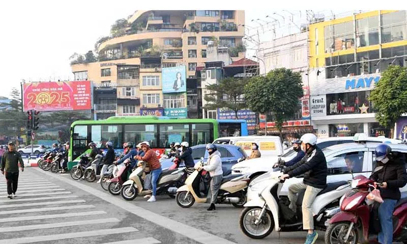 Người dân chấp hành tốt hiệu lệnh tín hiệu đèn giao thông