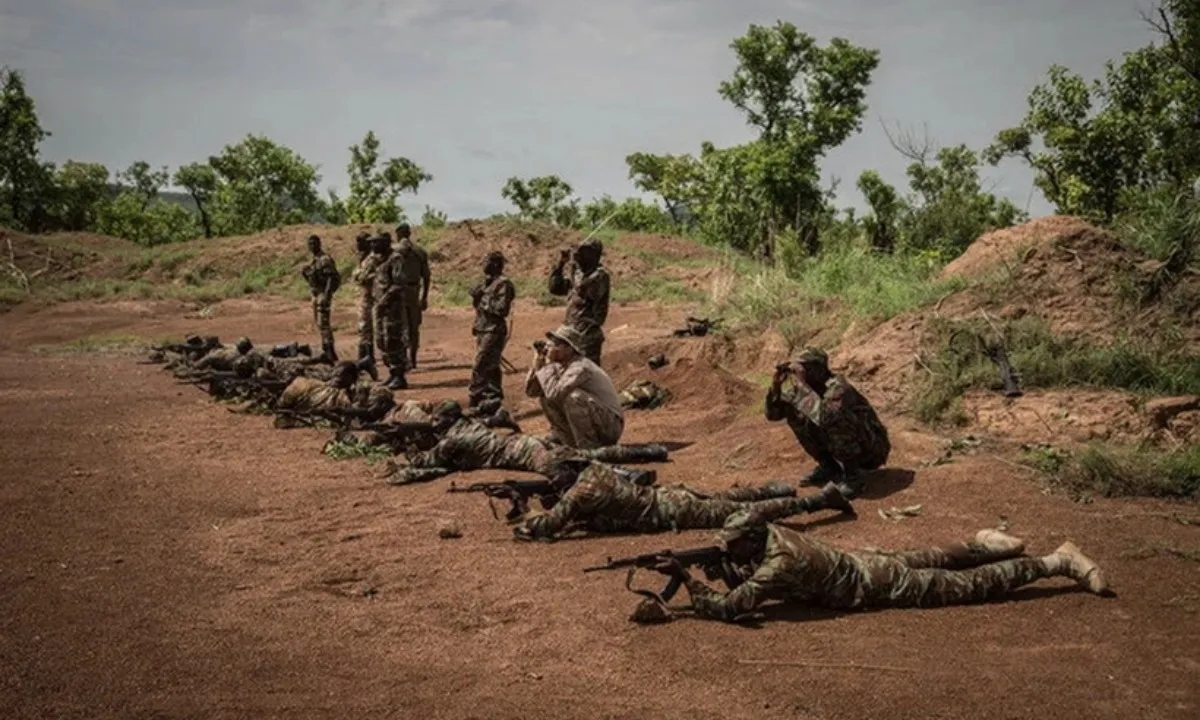 1001-binh-sy-benin