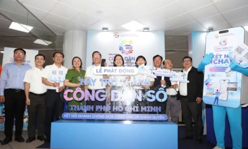 “Hãy trở thành công dân số – đồng hành với đô thị thông minh TPHCM