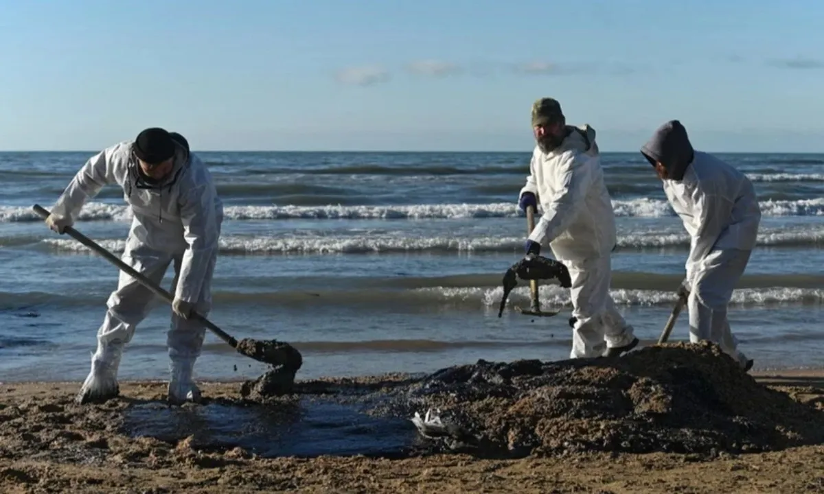 Nga thành lập trung tâm ứng phó khủng hoảng xử lý sự cố tràn dầu trên Biển Đen