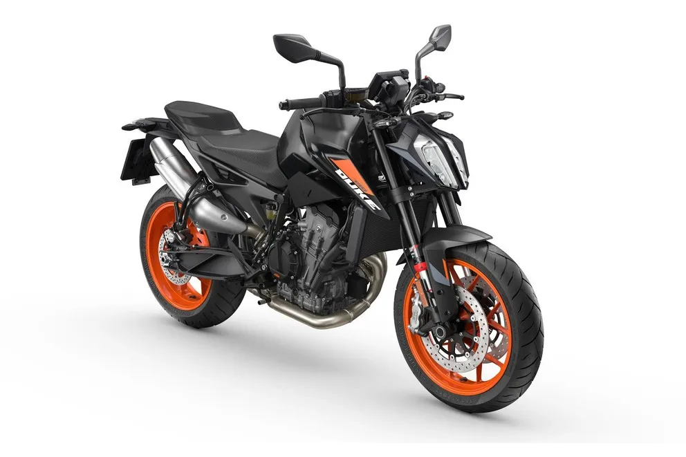 ktm-790-duke-8-1736740838880339632075