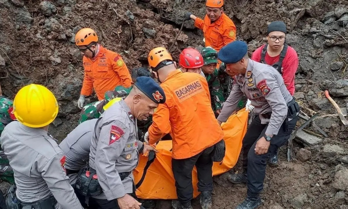 Indonesia: Lũ quét và lở đất kinh hoàng, ít nhất 16 người chết