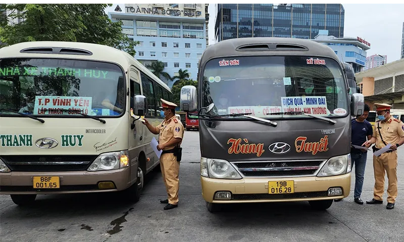 Ủy ban ATGT Quốc gia lập đoàn kiểm tra vận tải tết Nguyên đán