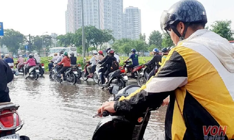 Mực nước triều cường ở Nam bộ tiếp tục dâng cao, nguy cơ ngập úng tại nhiều khu vực