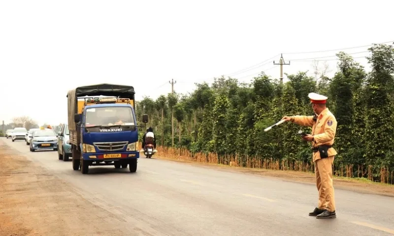 Mùng 1 Tết Nguyên đán Ất Tỵ: 56 vụ TNGT, 17 người thiệt mạng