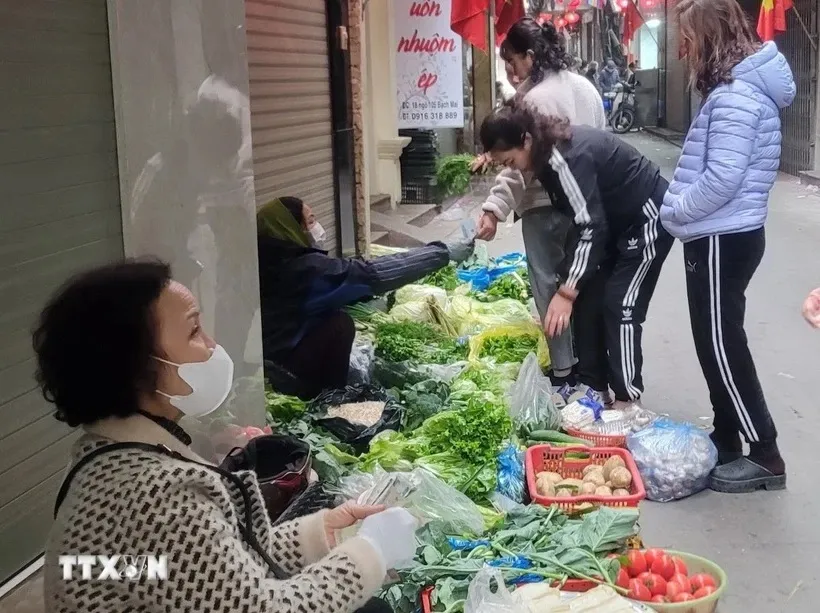 thi-truong-ngay-3-tet-tai-ha-noi-3101-1