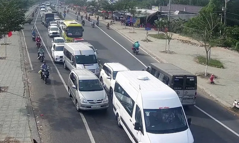Gia tăng tai nạn và ùn tắc giao thông tại miền Tây trong dịp Tết Ất Tỵ 2025