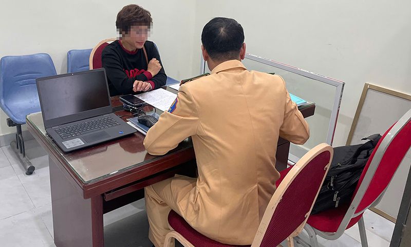 Du xuân đầu năm, nữ tài xế bay mất 35 triệu và 10 điểm GPLX