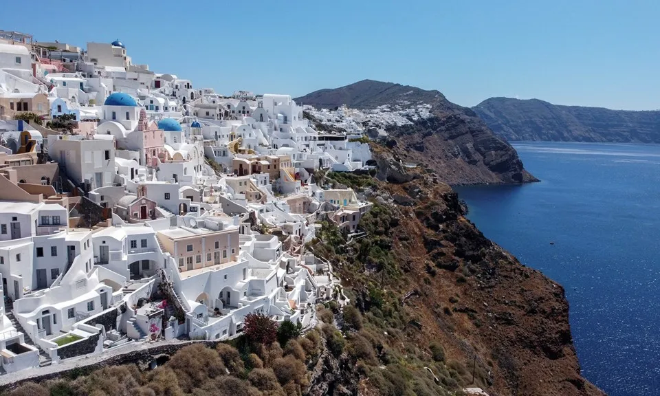 Hy Lạp: Động đất liên tục tại Santorini, bổ sung nhiều chuyến bay di tản du khách