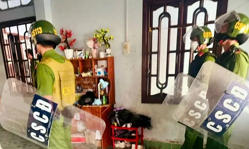 Bình Thuận: Giải cứu bé trai 11 tuổi bị cha nhốt, đánh đập suốt nhiều giờ