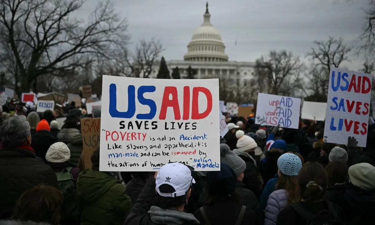 Chính quyền Trump gây chấn động, giữ lại 294/14.000 nhân viên USAID