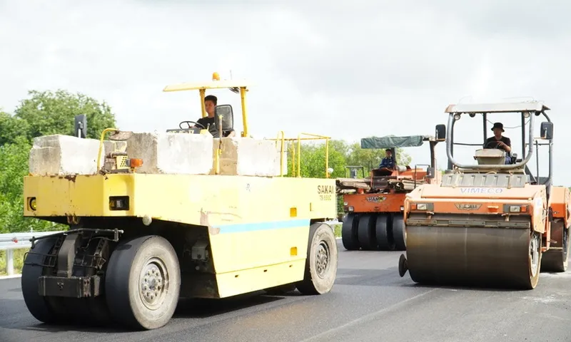 Tiến độ cao tốc Vân Phong - Nha Trang vượt kế hoạch, dự kiến hoàn thành dịp 30/4