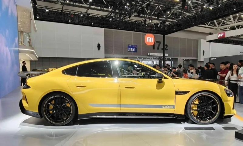 Xiaomi đặt mục tiêu giao 10.000 chiếc SU7 Ultra trong năm 2025