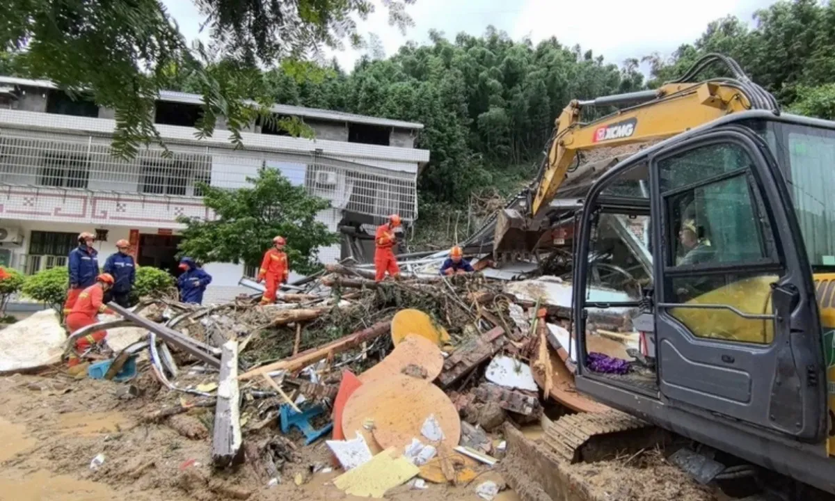 Lở đất kinh hoàng tại Tứ Xuyên, Chủ tịch Tập Cận Bình chỉ đạo khẩn