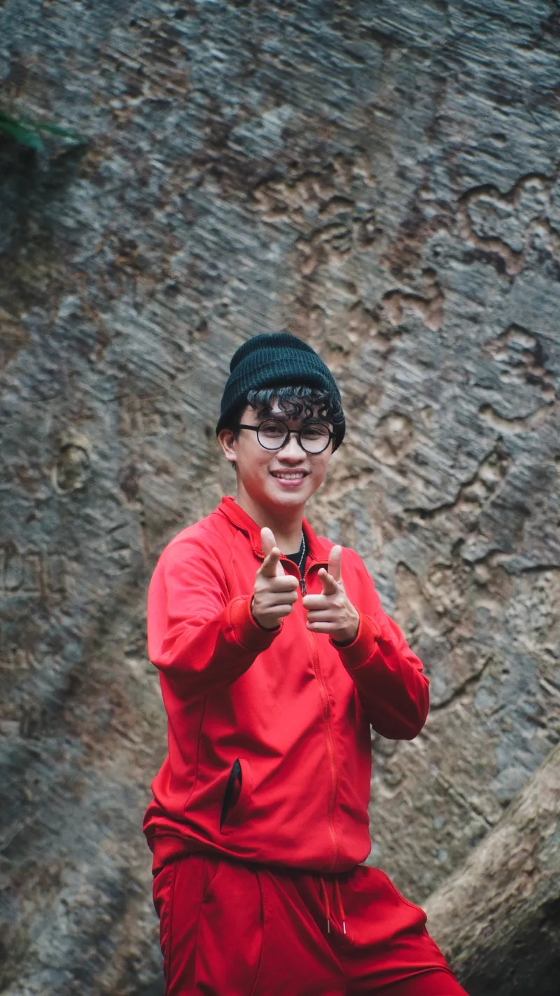 boc-tach-nhung-dieu-thu-vi-ve-hai-cap-song-sinh-trong-ke-quan-tro20250207-090937-01