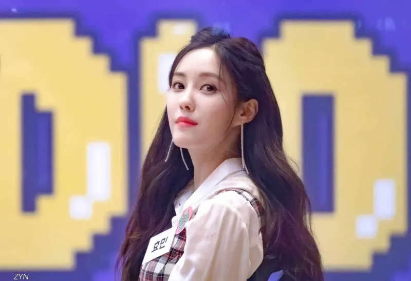 hyomin-t-ara-len-xe-bong-danh-tinh-chu-re-gay-chu-y20250211-093810-01