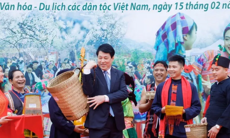 1502-chu-tich-nuoc-ngay-hoi-sac-xuan-18