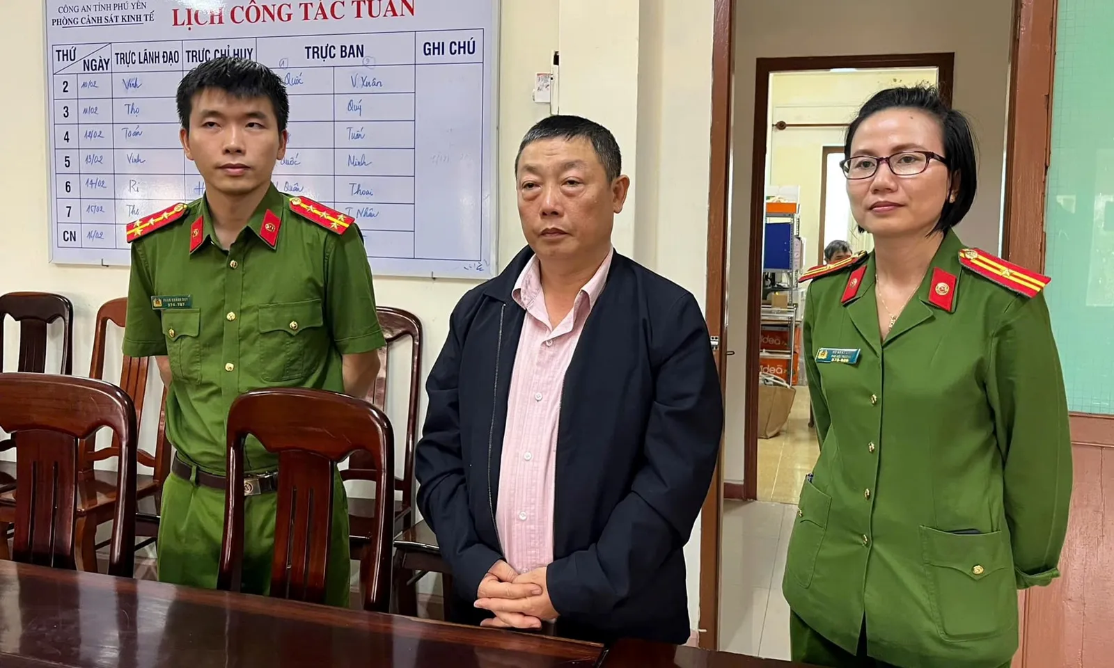 Khởi tố bị can thứ 3 trong vụ án vi phạm quy định khai thác đá