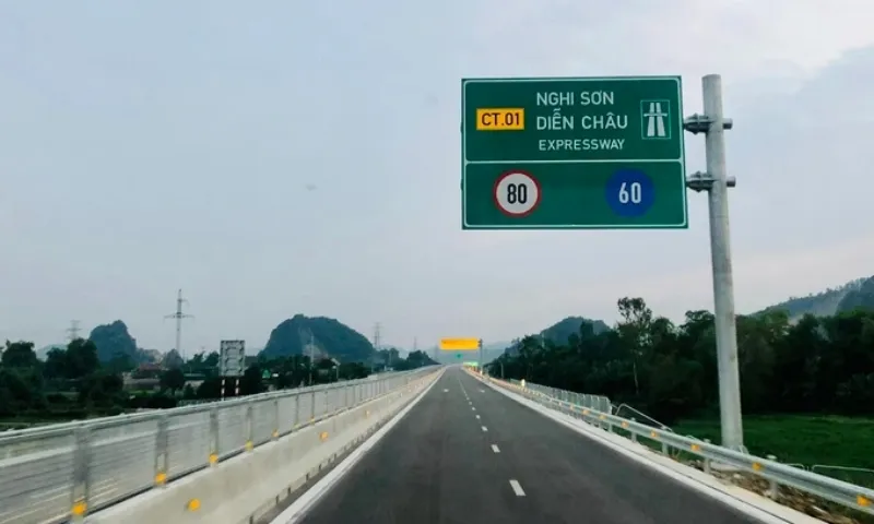 Rà soát, điều chỉnh biển báo giao thông trước ngày 31/3