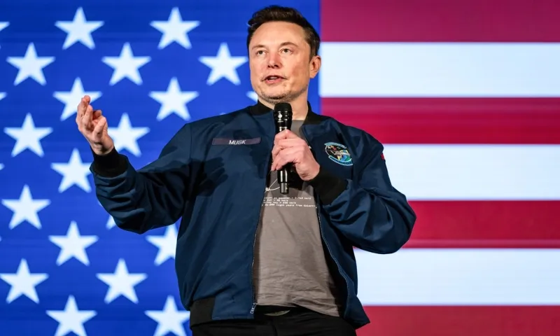 Elon Musk nêu lý do bất ngờ về việc gửi tối hậu thư cho 2 triệu viên chức Mỹ