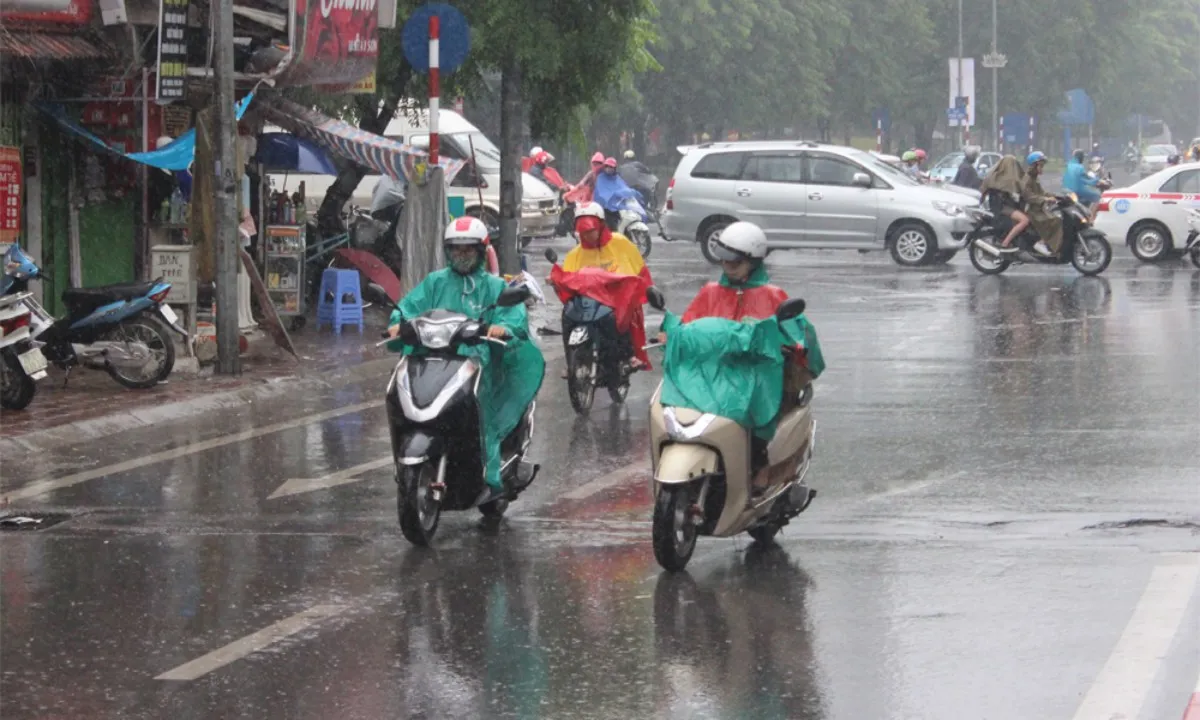 Miền Bắc Và Trung Bộ mưa lớn, đề phòng mưa đá và dông lốc