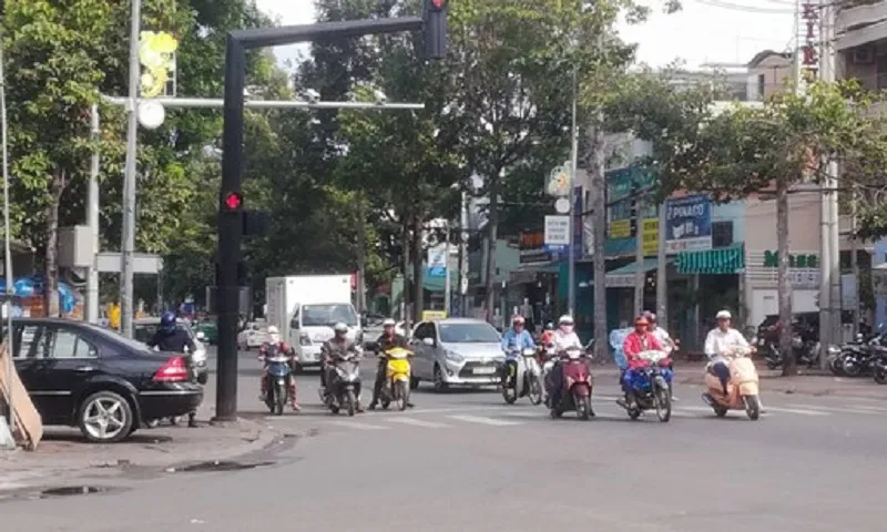 Cảnh sát giao thông là đơn vị duy nhất có thẩm quyền điều khiển đèn tín hiệu giao thông