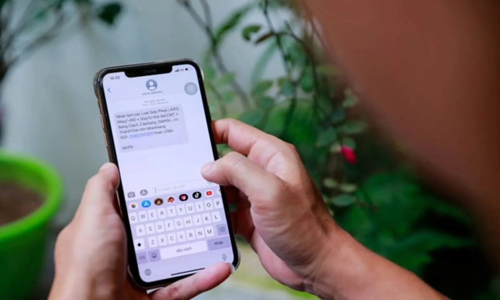 Chiêu lừa mới: Gửi link video chồng/vợ ‘ngoại tình’ để chiếm quyền kiểm soát điện thoại