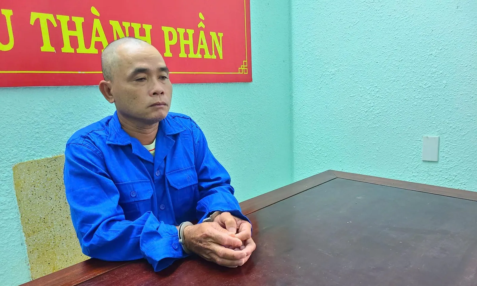 Bắt tạm giam đối tượng dâm ô bé gái 14 tuổi