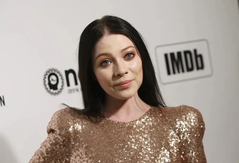 dien vien phim gossip girrl Michelle Trachtenberg qua doi tuoi 3920250227-135345-002