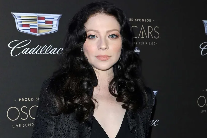 dien vien phim gossip girrl Michelle Trachtenberg qua doi tuoi 3920250227-135345-005