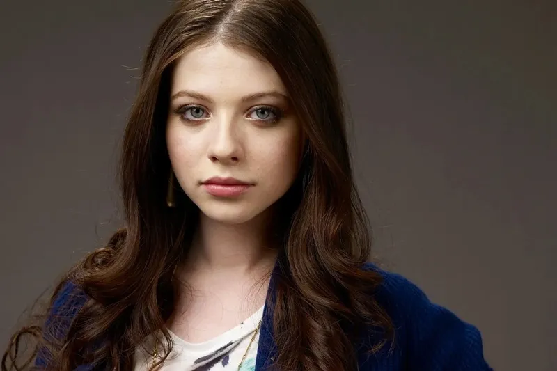 dien vien phim gossip girrl Michelle Trachtenberg qua doi tuoi 3920250227-135345-006