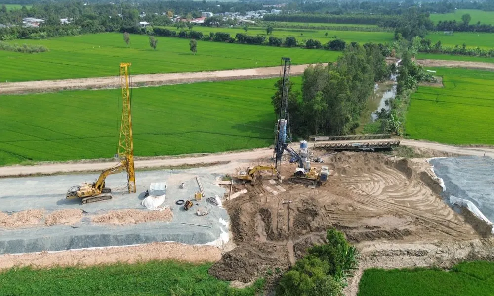 Thiếu hút nguồn vật liệu xây dựng tại các dự án cao tốc trọng điểm ở miền Tây