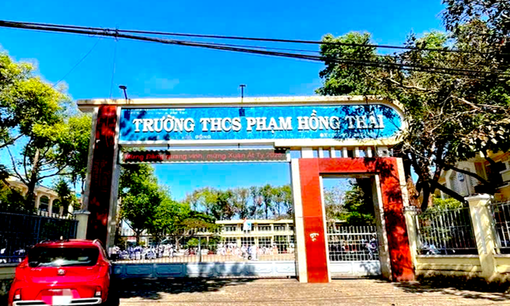 Điều tra nhóm hành hung khiến em học sinh hoảng sợ, không dám về nhà và nghỉ học