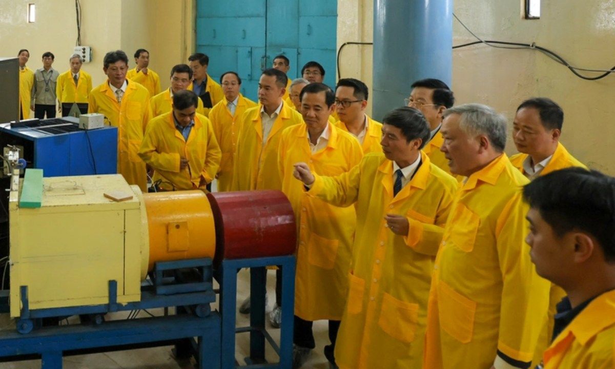 Phó Thủ tướng Nguyễn Hòa Bình: Việt Nam đủ điều kiện, đủ tiềm lực phát triển khoa học hạt nhân