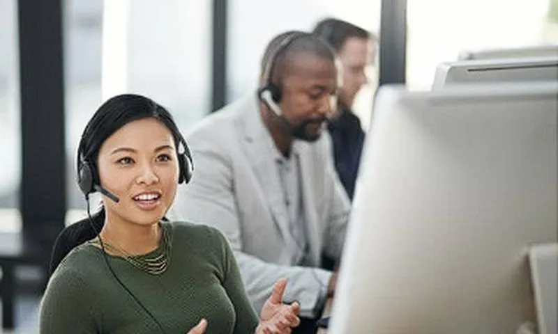 10 công việc có nguy cơ bị AI thay thế cao nhất năm 2025 