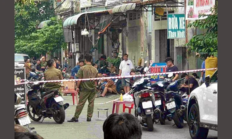 Bình Dương: Điều tra vụ nam thanh niên la hét rồi tử vong trước phòng trọ