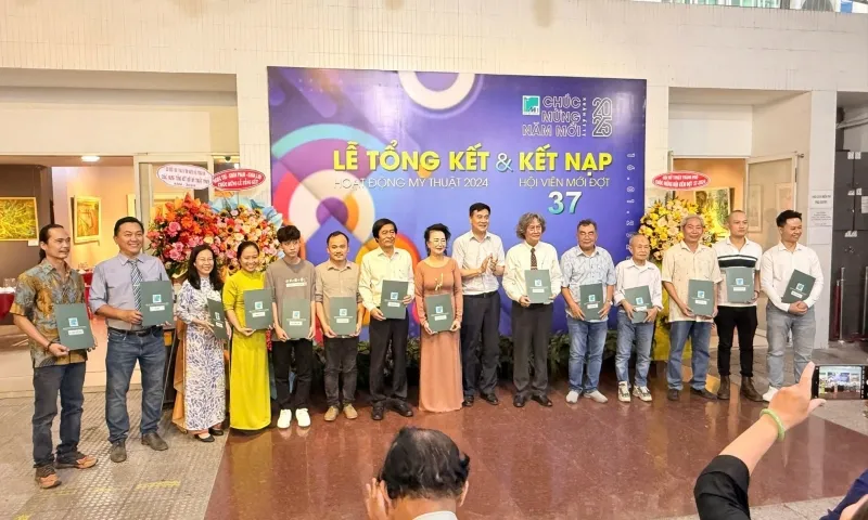 Tổng kết hoạt động năm 2024 và kết nạp hội viên mới của Hội Mỹ thuật TPHCM