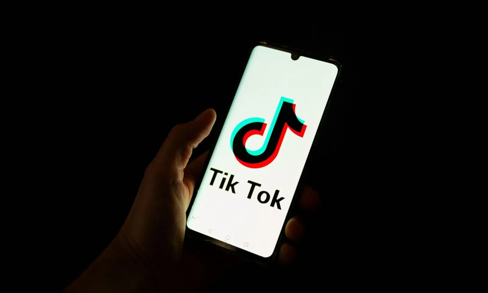 Albania cấm TikTok trong vòng 1 năm