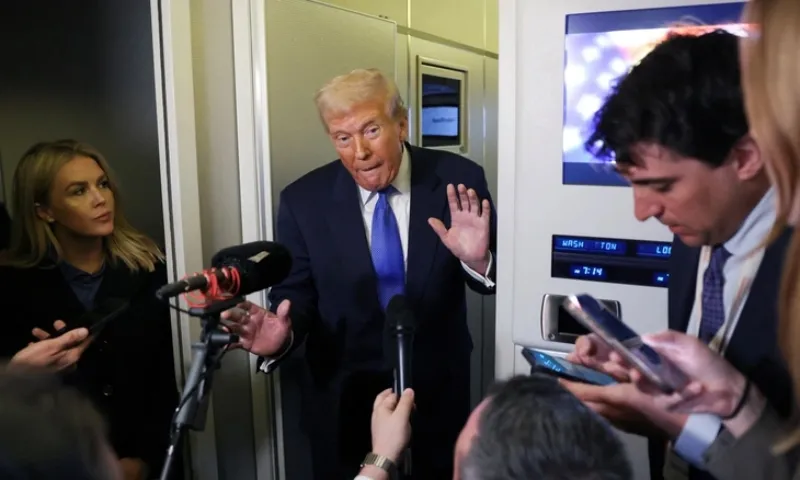 Ông Trump hoài nghi về thiện chí hòa bình của Ukraine 