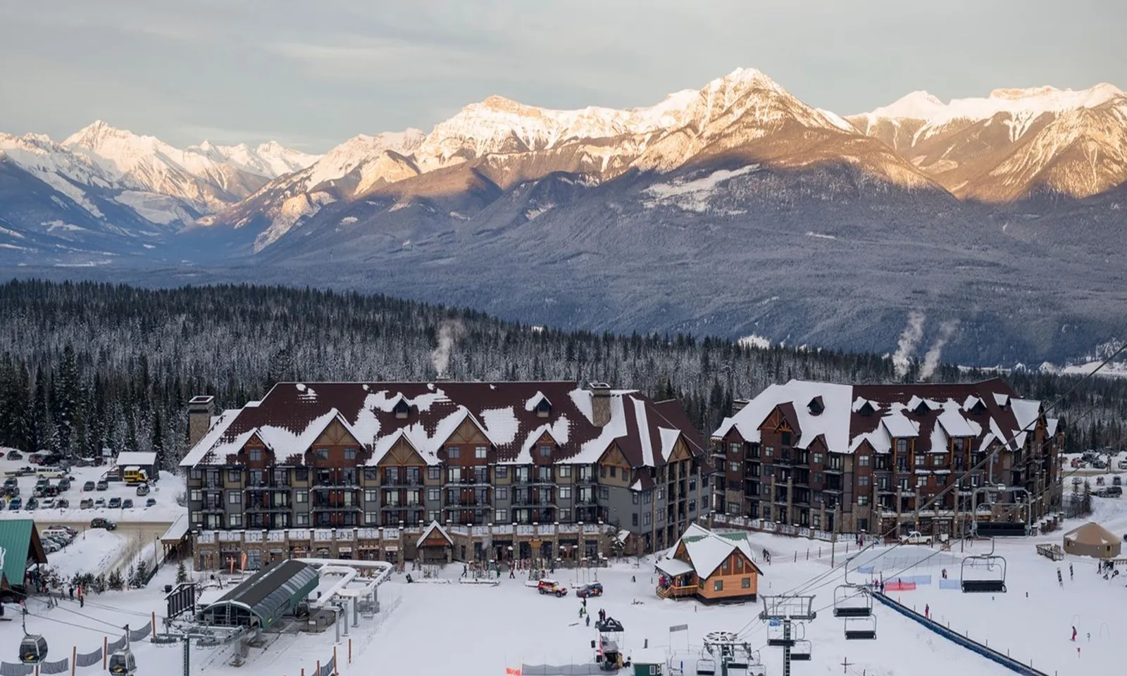 Cabin cáp treo bị rơi, khu nghỉ dưỡng trượt tuyết ở Canada phải đóng cửa