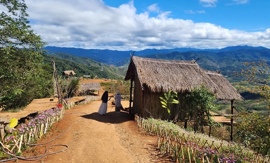 Kon Tum: Xử phạt 31,5 triệu đồng chủ điểm du lịch trái phép View siêu chill tại đèo Măng Đen