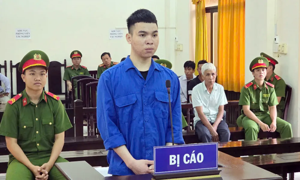 Lãnh 14 năm tù vì đốt nhà người yêu cũ