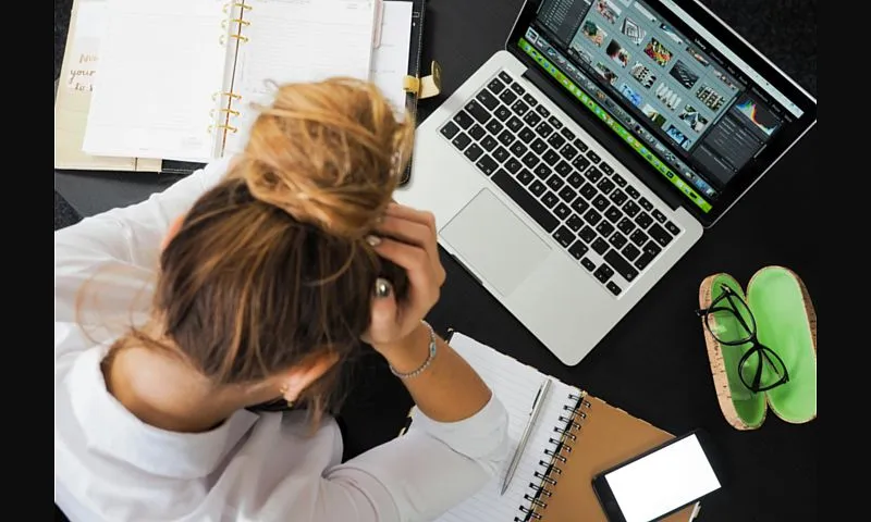 Làm việc nhiều giờ không đồng nghĩa với năng suất cao