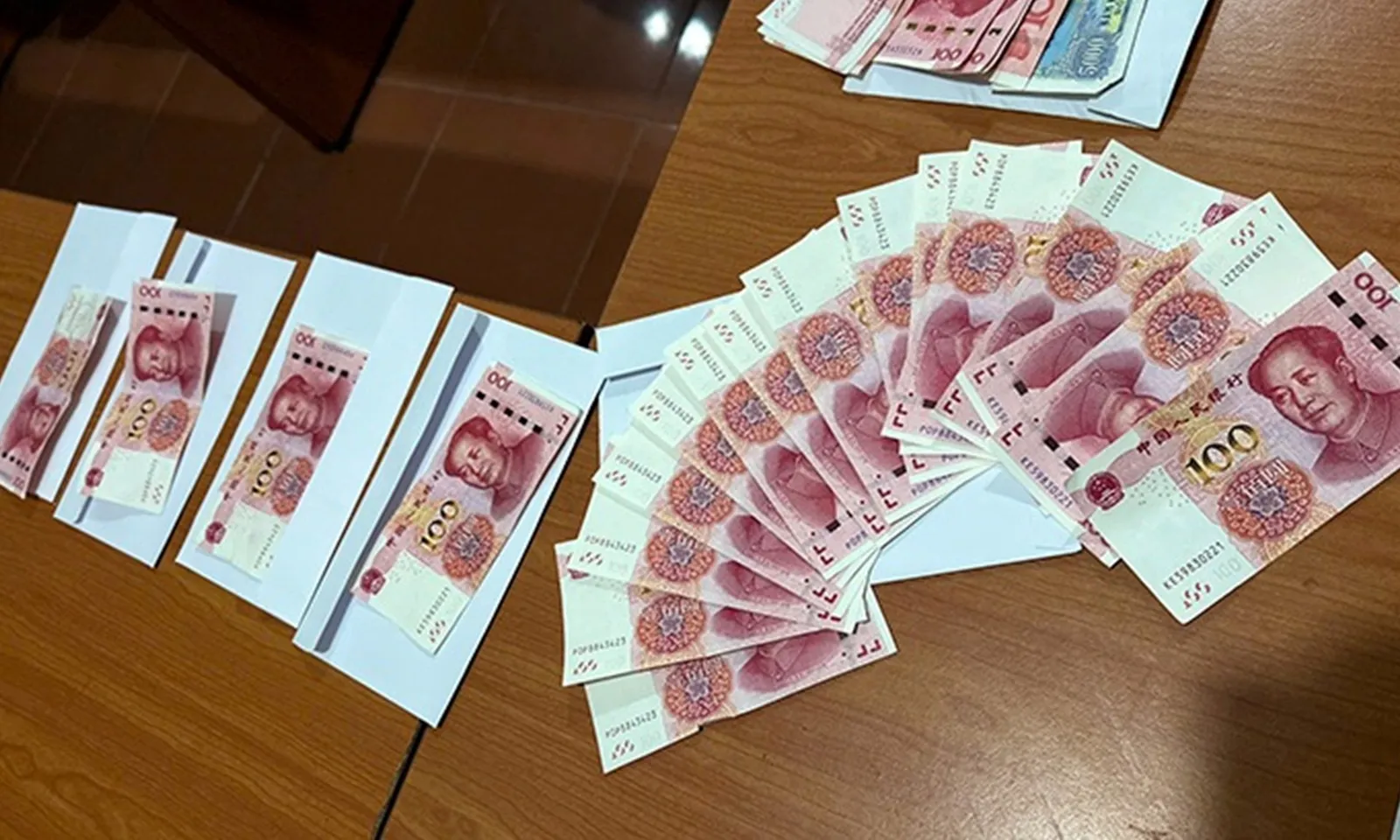 Bắt giữ người nước ngoài lưu hành tiền giả