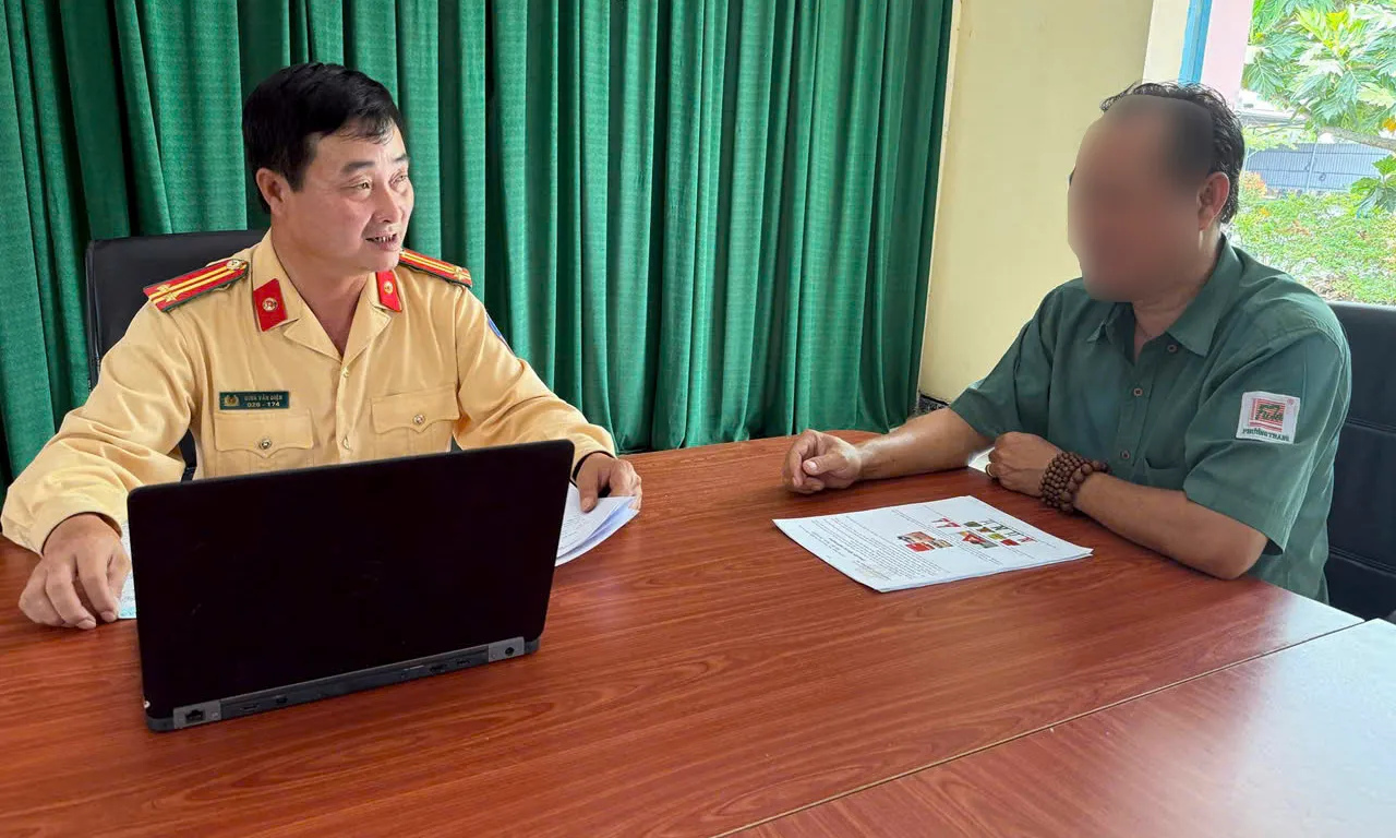 Xử phạt tài xế xe khách vi phạm trên cao tốc TPHCM - Trung Lương