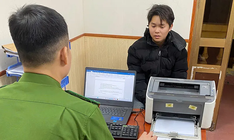 Quái xế né kiểm tra nồng độ cồn, tông gãy xương sườn cảnh sát giao thông