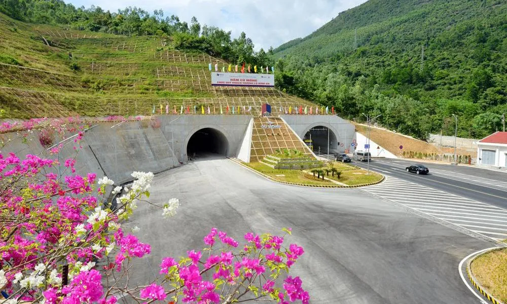 Hầm Cù Mông: Đề xuất mở rộng 4 làn xe, gỡ nút thắt cao tốc Bắc - Nam