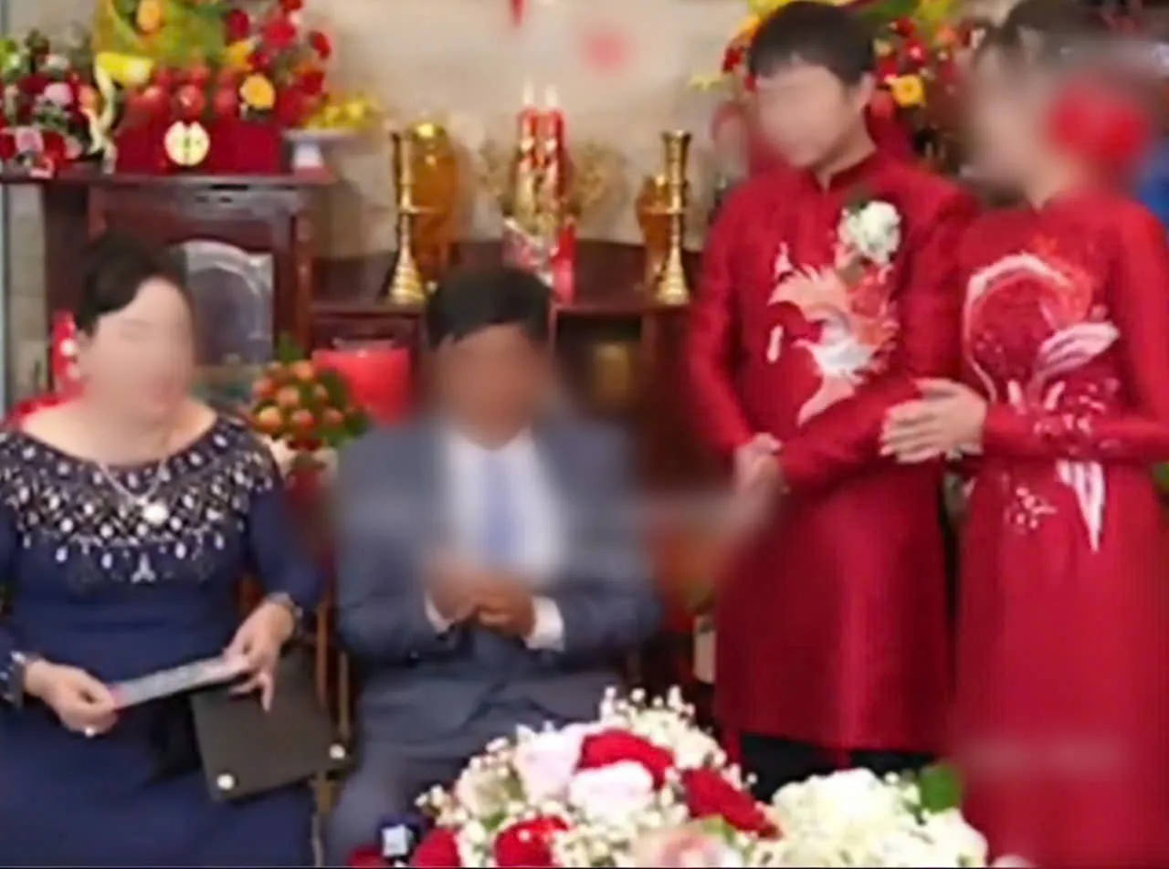 hinh-anh-le-dinh-hon-cua-con-gai-pho-chu-tich-huyen-giang-thanh-17313939226941650346093